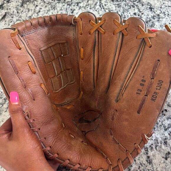 Nike, Diamond Ready, KDR 1300 13" Authentic Leather Men's Brown Softball Mitt - Picture 5 of 6